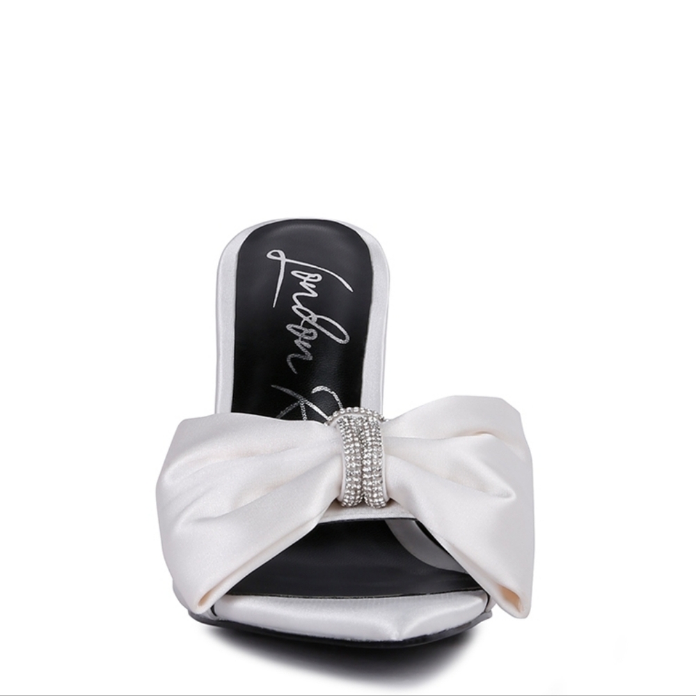 Silver Satin Rhinestone heel - Picture 3 of 5